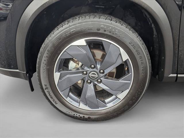 Used 2024 Nissan Rogue SV AWD/4WD image 21