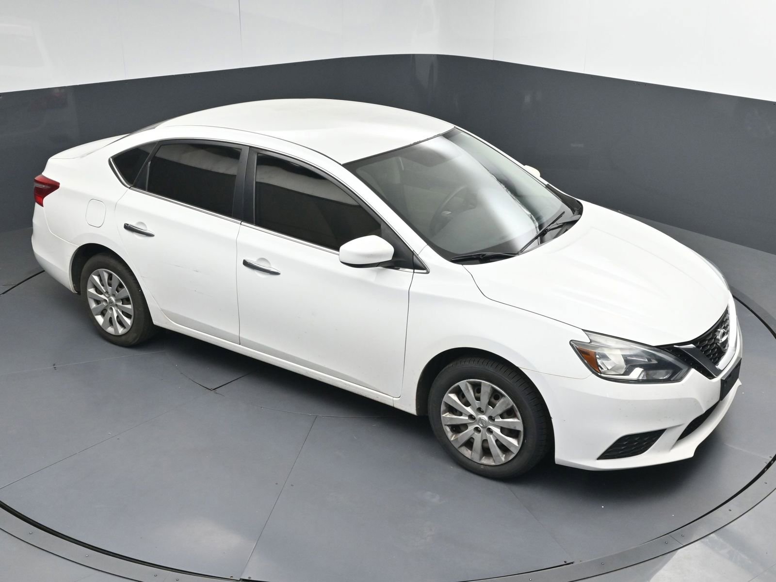 Used 2017 Nissan Sentra S FWD image 27