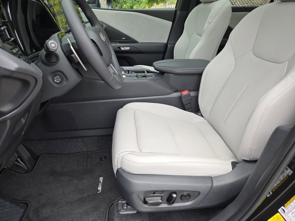 New 2025 Lexus TX 350 AWD image 6