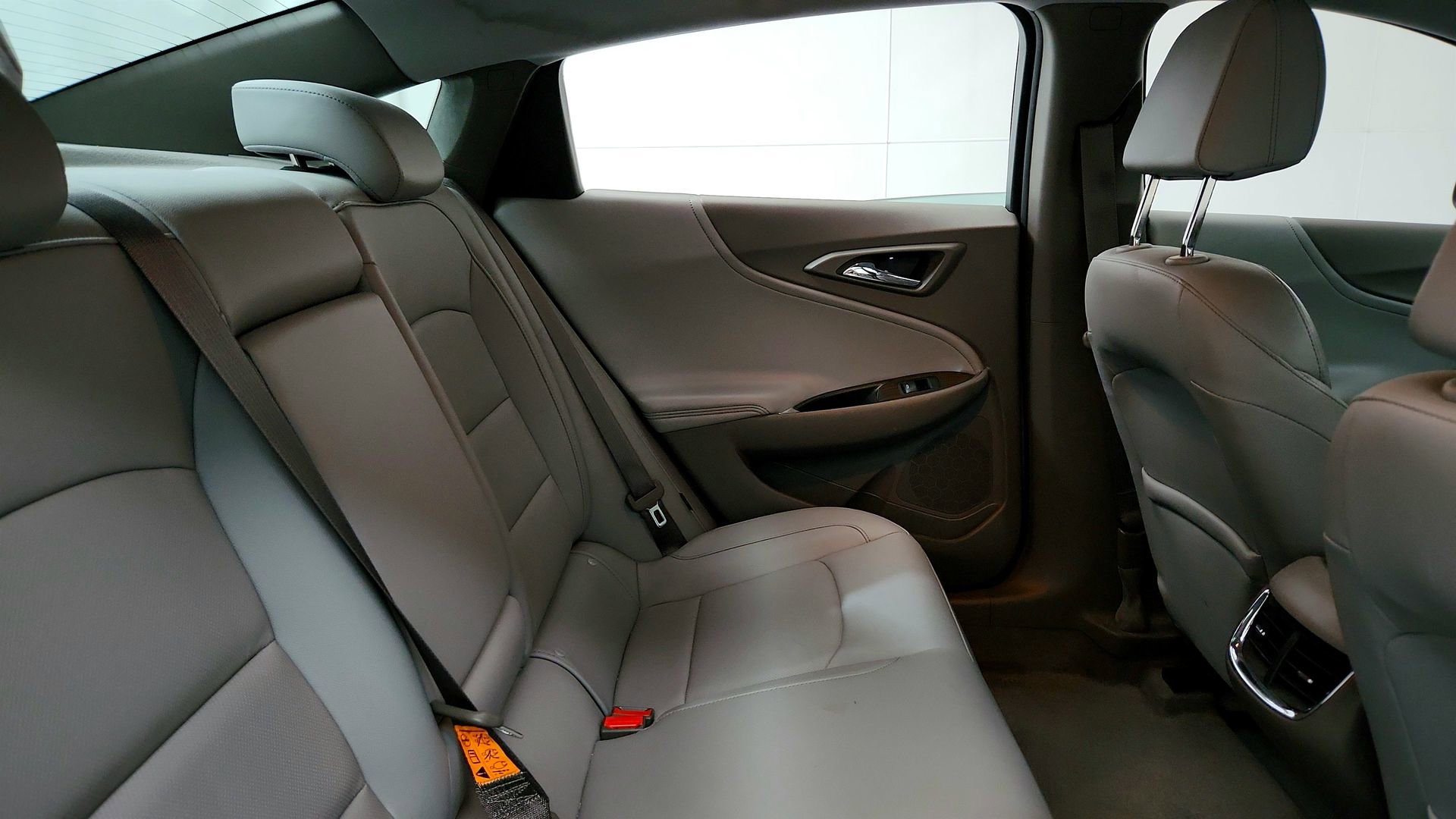 Used 2016 Chevrolet Malibu Premier FWD image 26