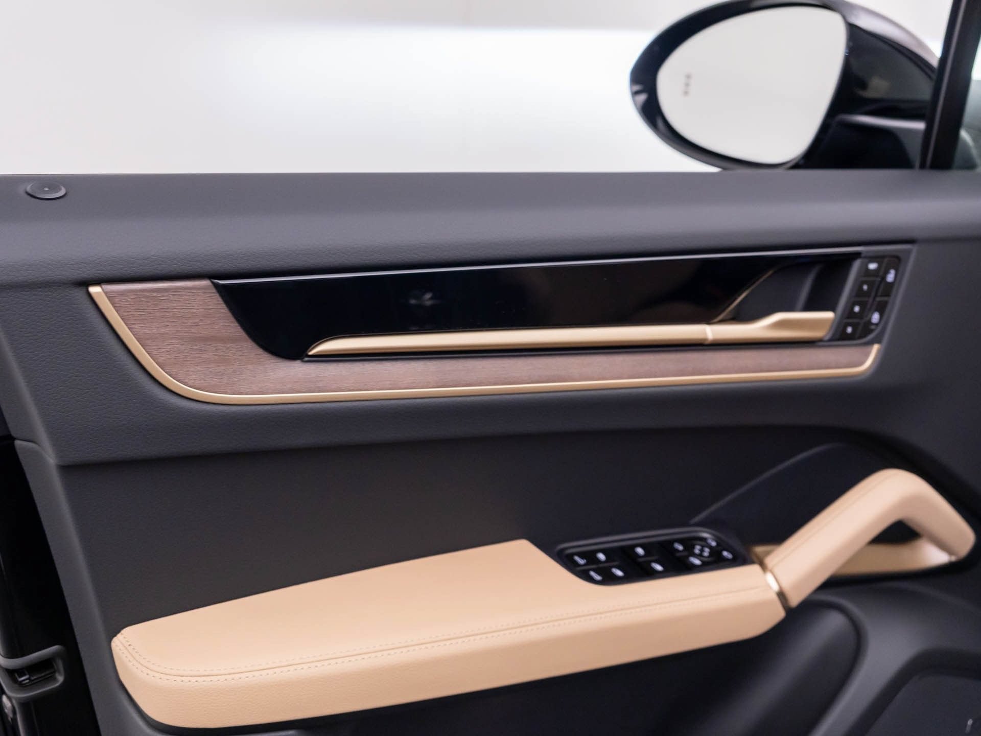 New 2026 Porsche Cayenne AWD/4WD image 15