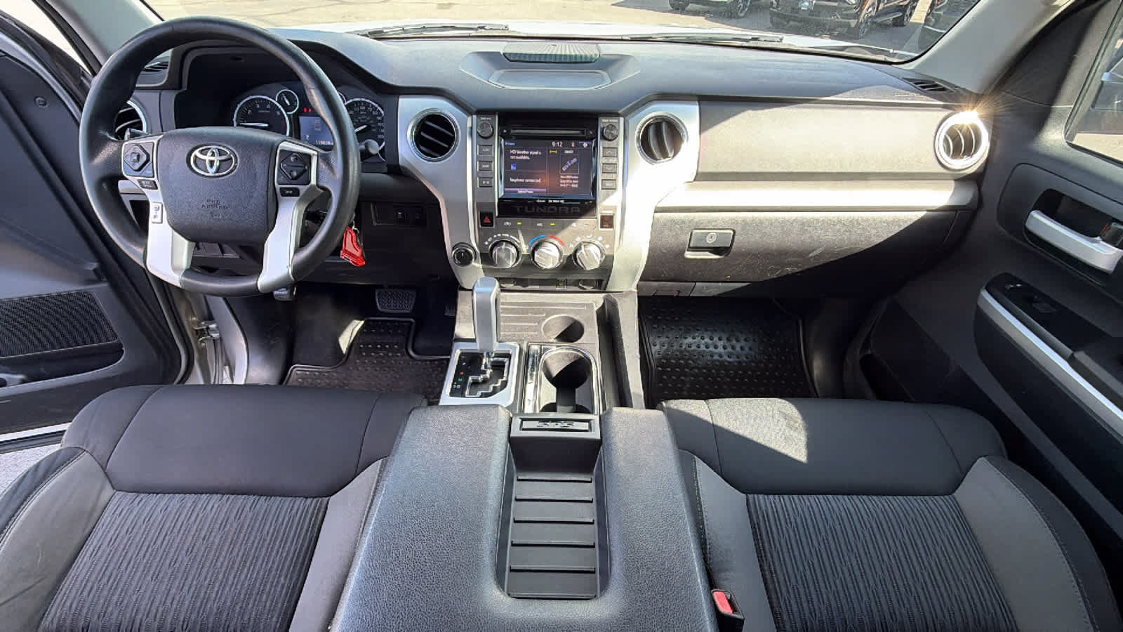 Used 2014 Toyota Tundra SR5 w/ SR5 Upgrade Package AWD/4WD image 26
