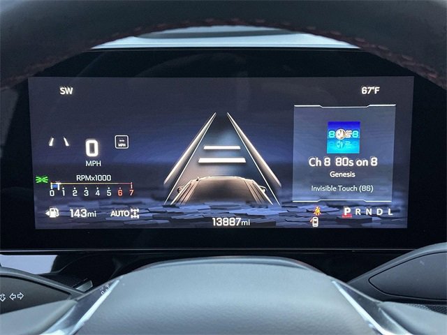 Used 2025 Chevrolet Suburban RST image 10