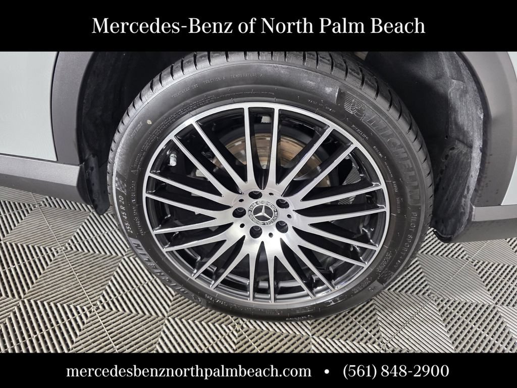 Certified 2026 Mercedes-Benz GLC 300 image 17
