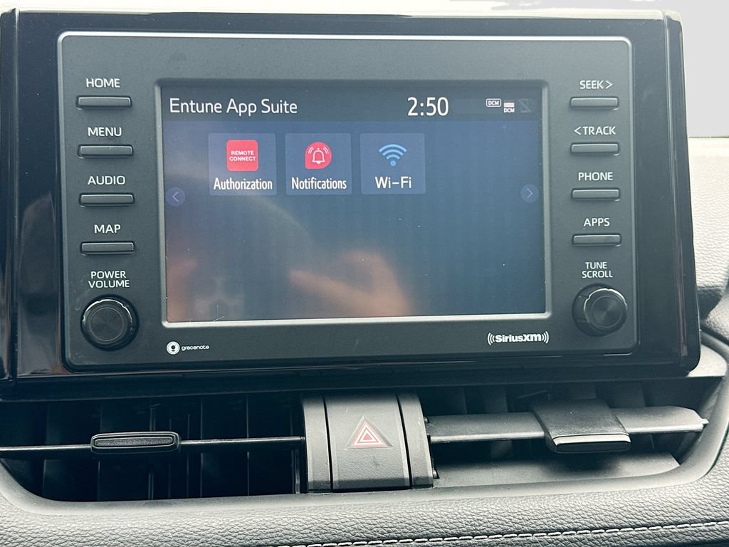Used 2020 Toyota RAV4 LE FWD image 30