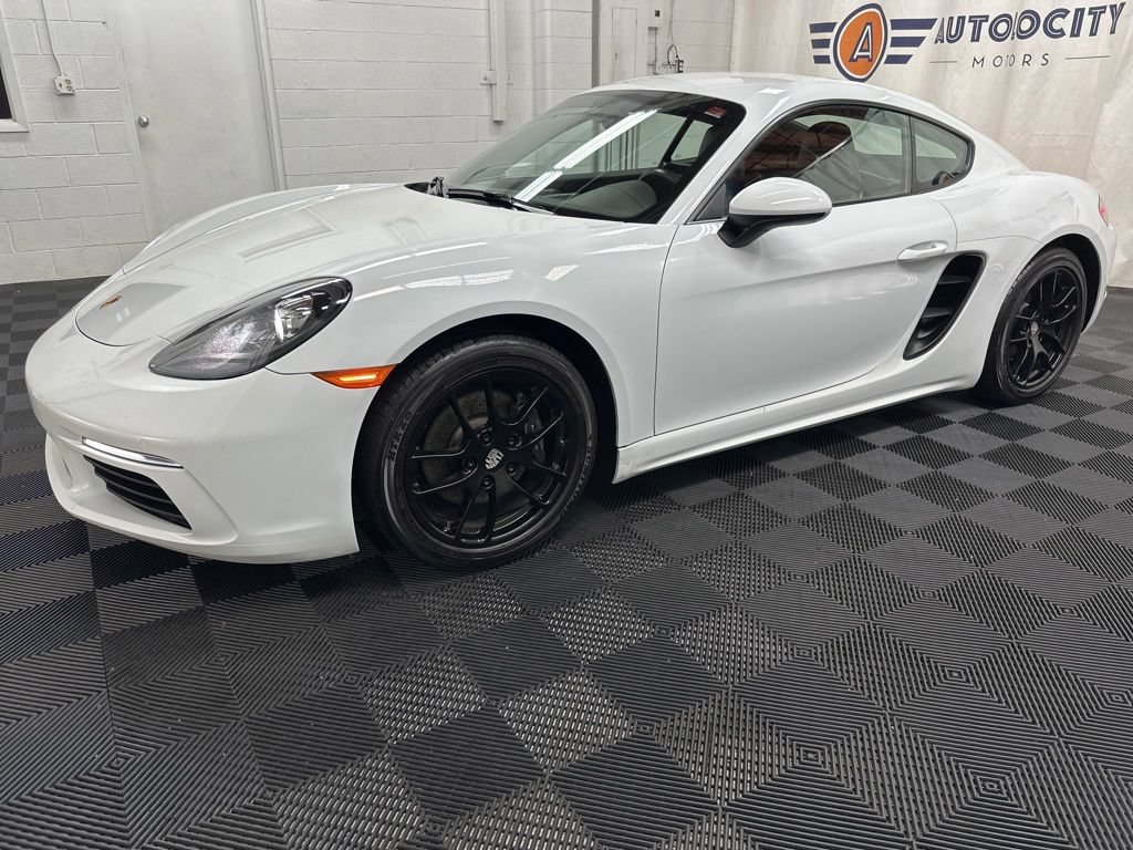 Used 2019 Porsche 718 Cayman RWD image 5