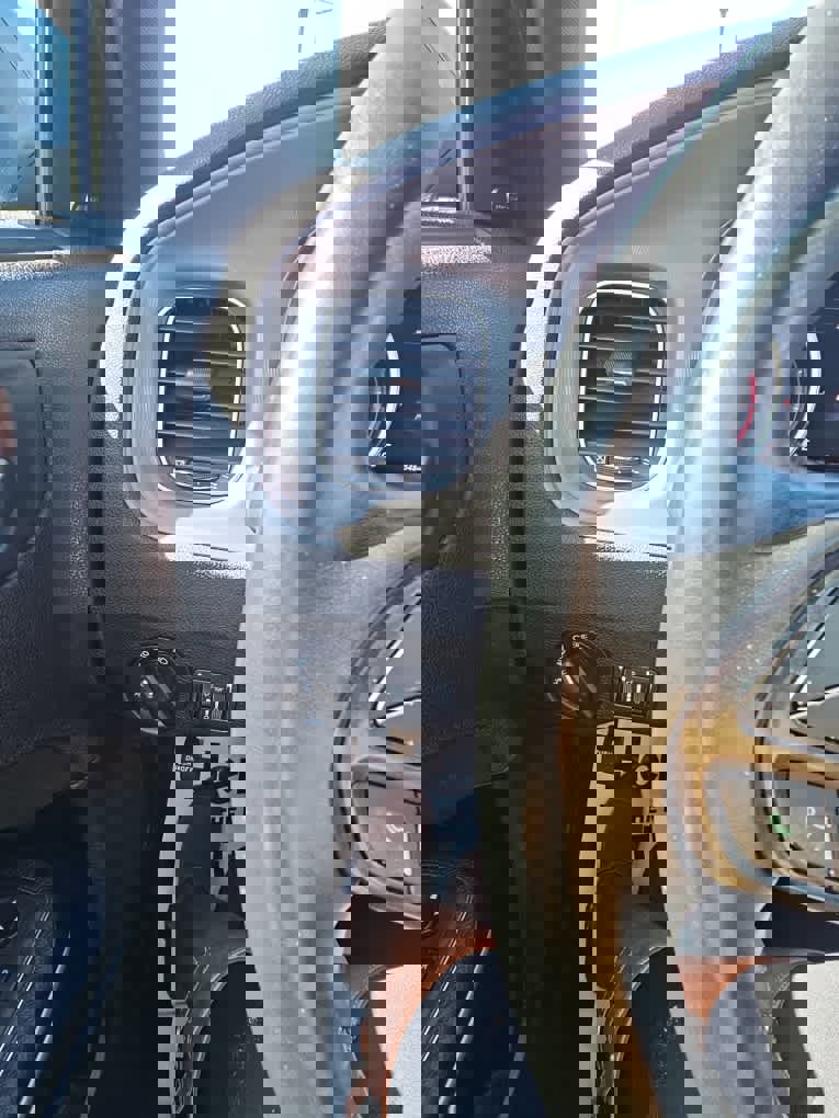 Used 2023 Dodge Charger SXT image 15