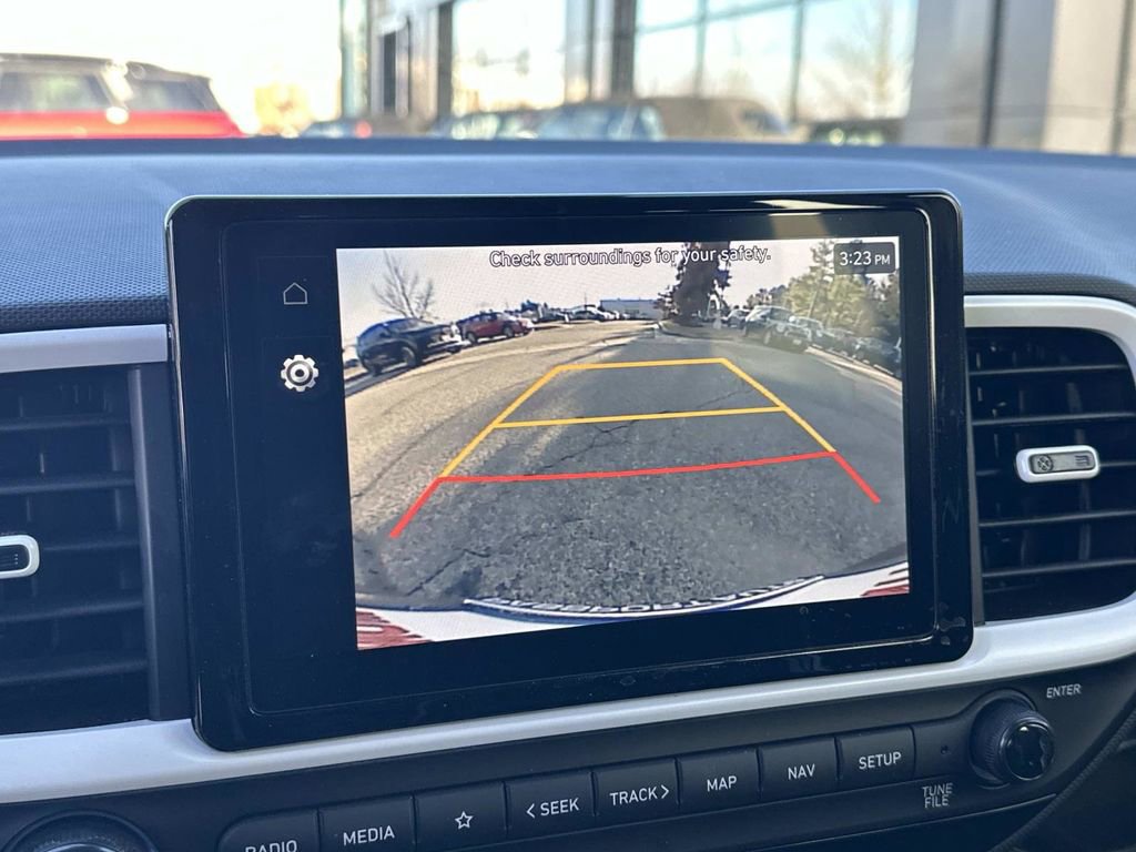 Used 2024 Hyundai Venue Limited image 12