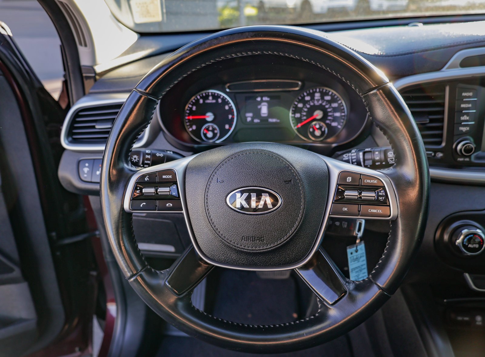 Used 2020 Kia Sorento LX w/ LX I4 Convenience Package image 12