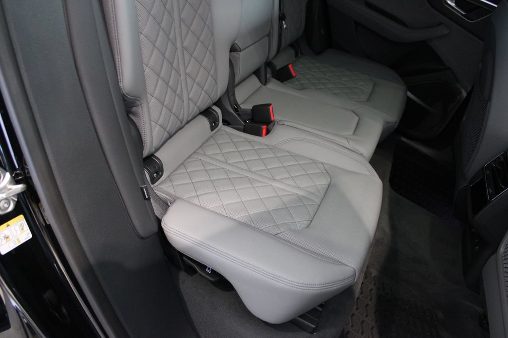 New 2026 Audi SQ8 Premium Plus AWD/4WD image 23