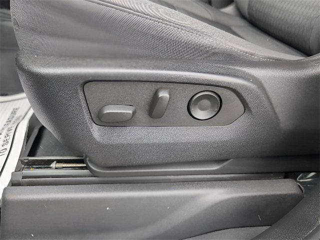 Used 2022 Chevrolet Silverado 1500 Custom image 16