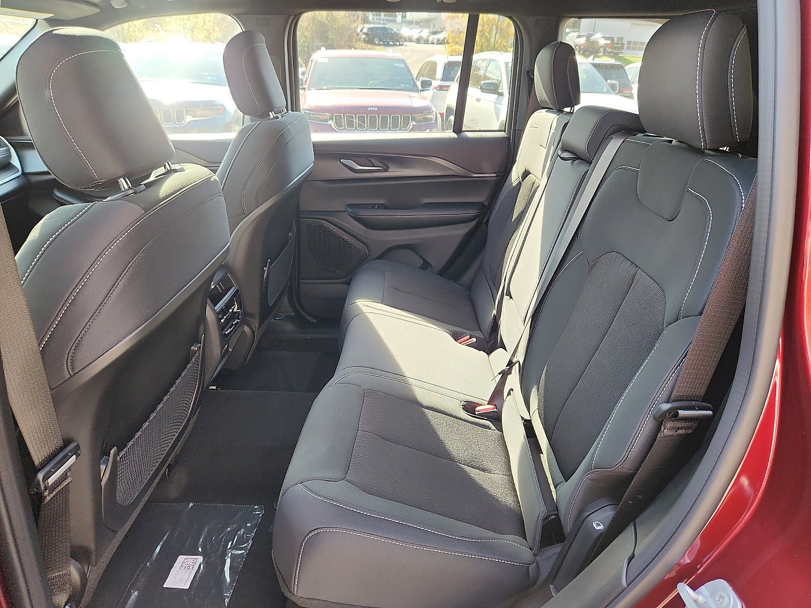 New 2025 Jeep Grand Cherokee Laredo X w/ Luxury Tech Group I image 6