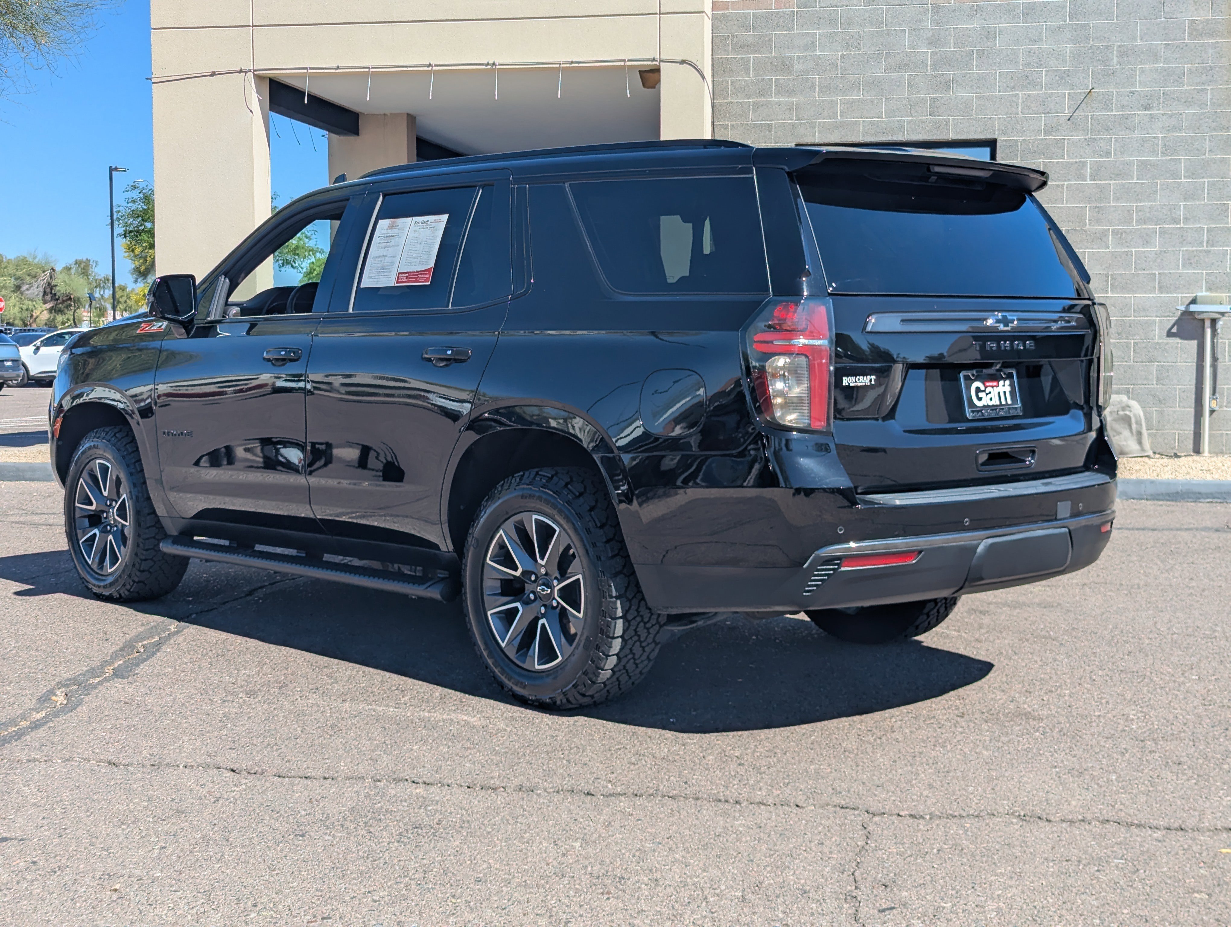 Used 2022 Chevrolet Tahoe Z71 w/ Luxury Package image 4