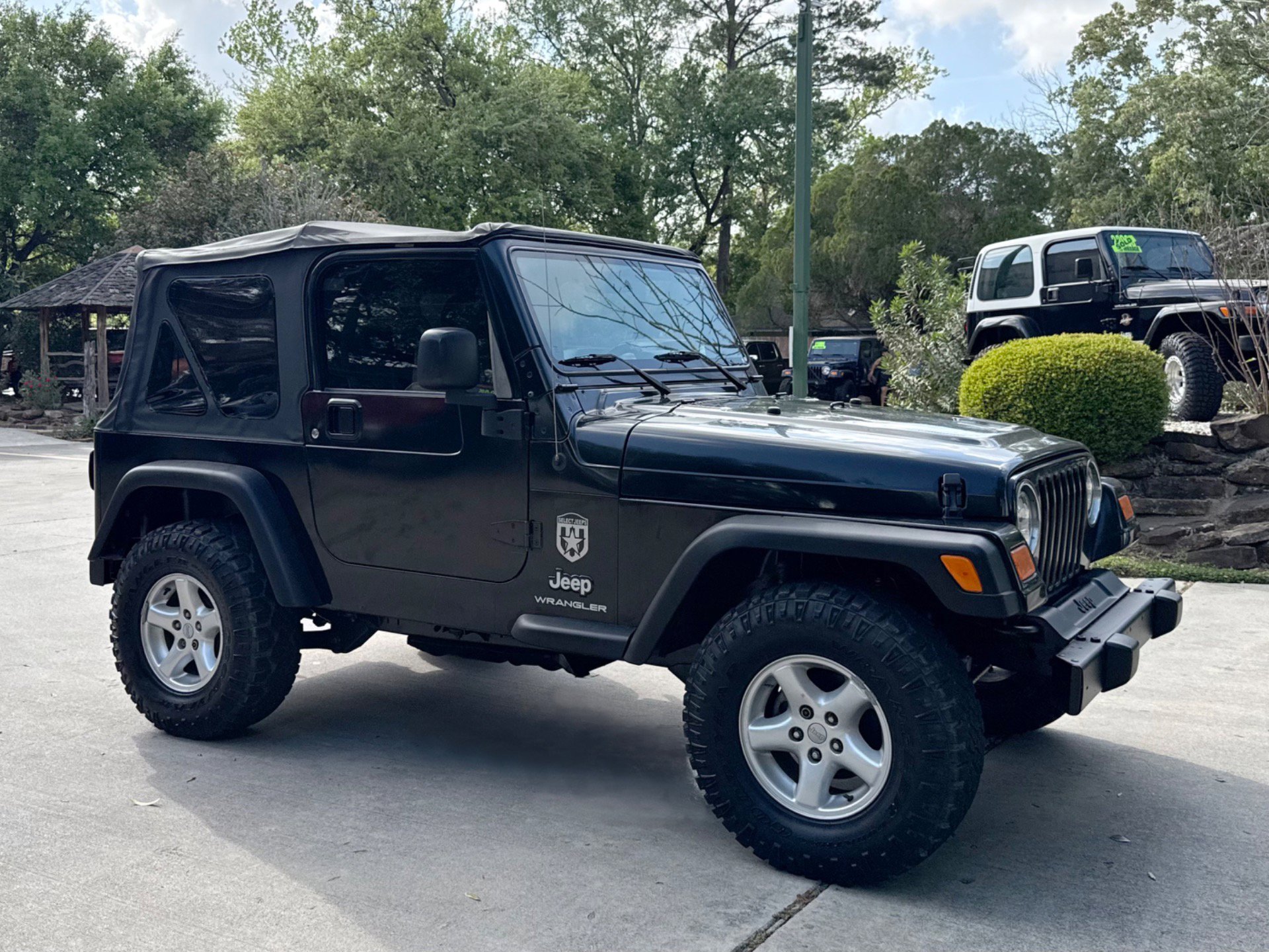 Used 2006 Jeep Wrangler X w/ Tire & Wheel Group (Ecco) AWD/4WD image 16
