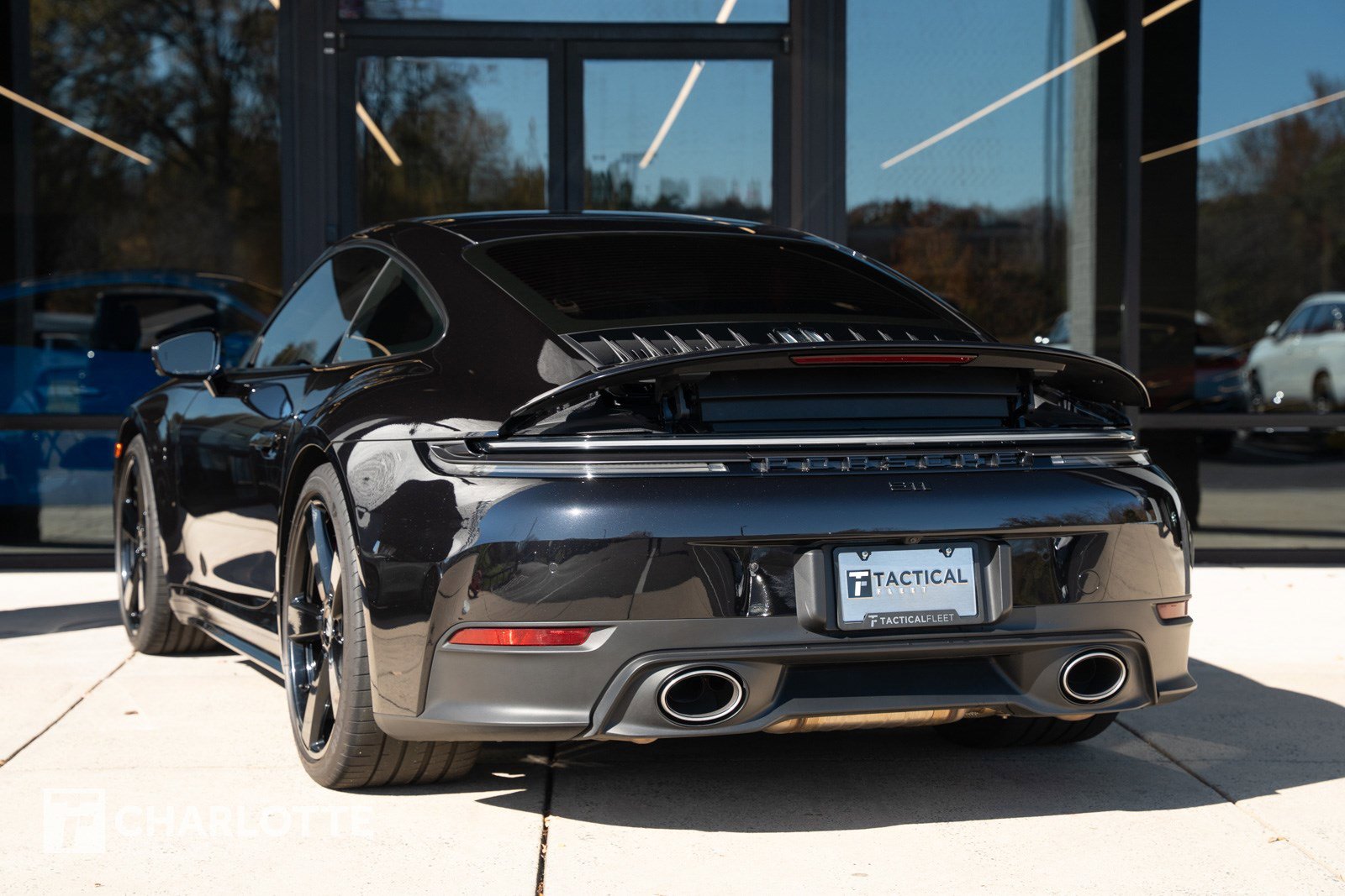 Used 2025 Porsche 911 Carrera image 12