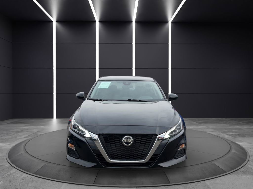 Used 2022 Nissan Altima 2.5 SV image 2