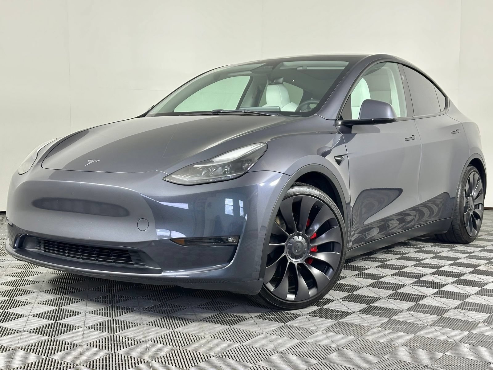 Used 2023 Tesla Model Y Performance AWD/4WD image 41