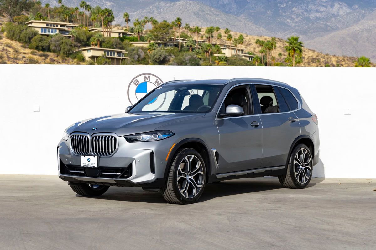 Certified 2024 BMW X5 sDrive40i w/ Premium Package image 1