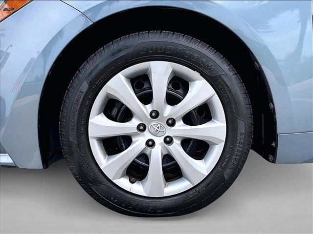Used 2020 Toyota Corolla LE FWD image 10