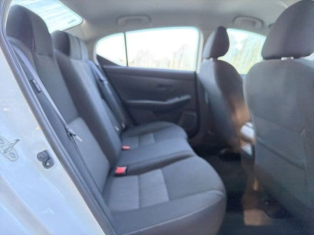 Used 2024 Nissan Sentra SV FWD image 15
