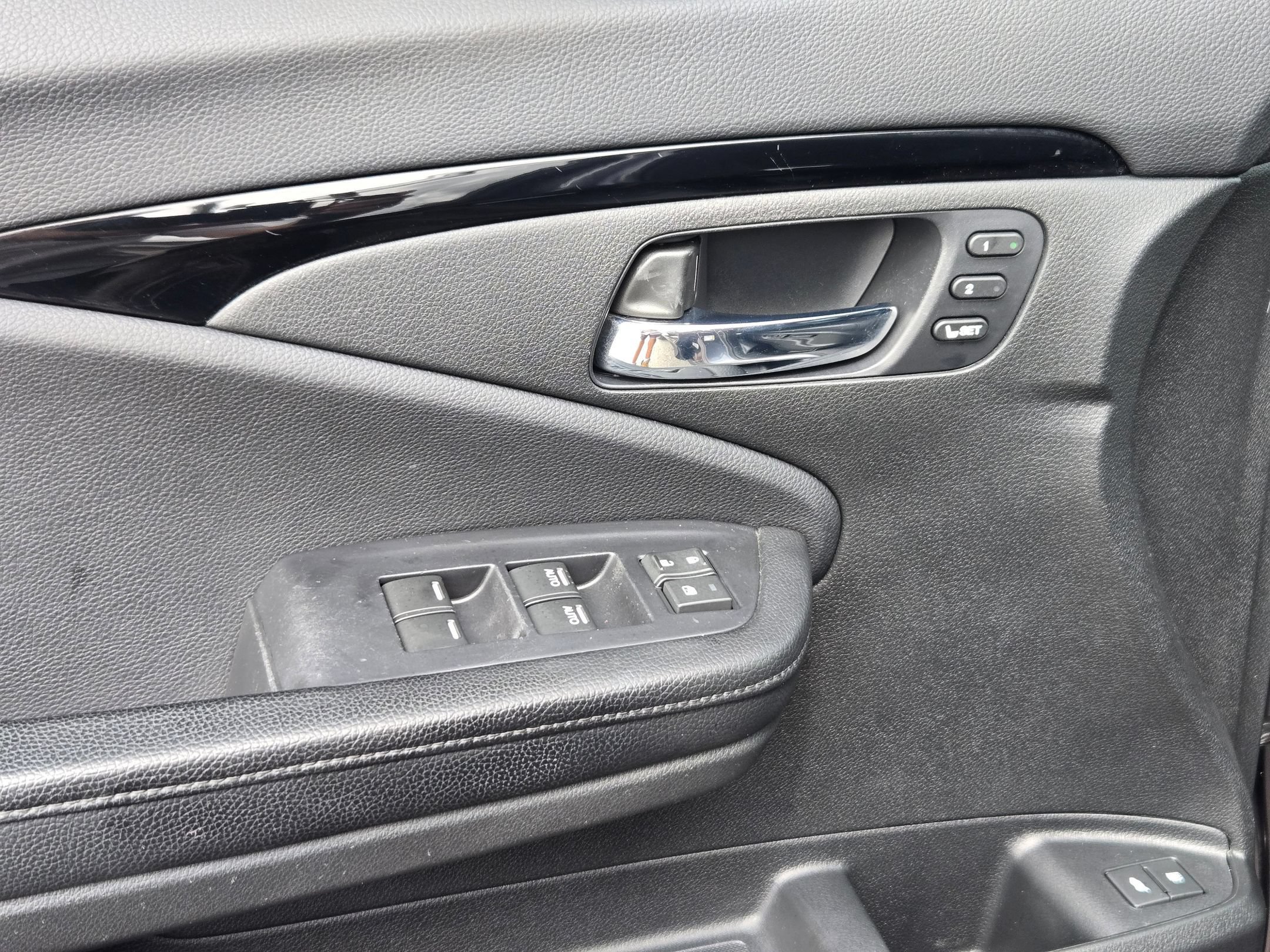 Used 2019 Honda Passport Elite image 12