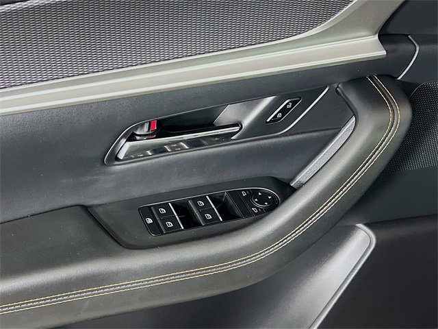 Used 2025 MAZDA CX-70 Plug-In Hybrid w/ Premium Pkg image 11