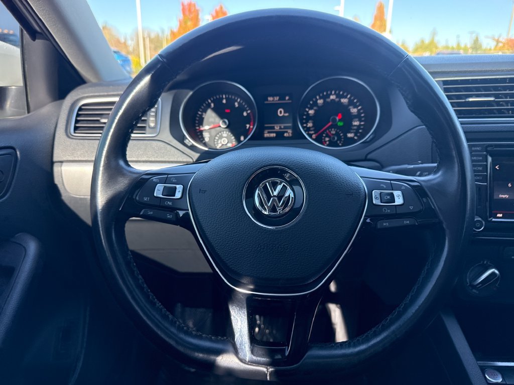 Used 2017 Volkswagen Jetta SE FWD image 17