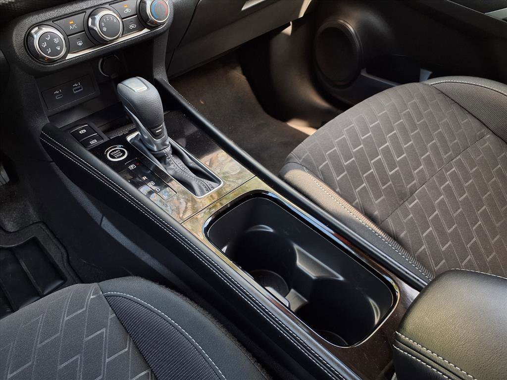 Certified 2024 Nissan Kicks SV image 16