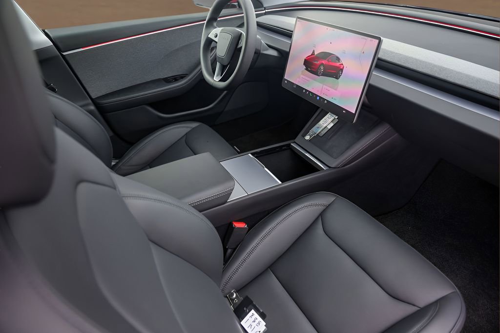 Used 2025 Tesla Model 3 RWD image 27