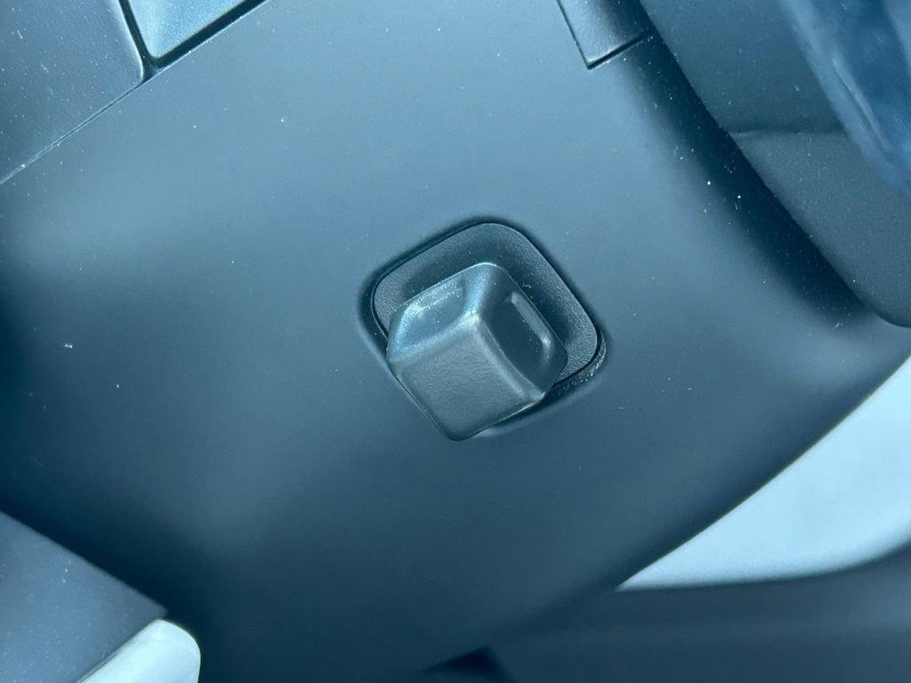 Used 2025 Chevrolet Corvette Stingray Premium Cpe w/ 3LT image 68