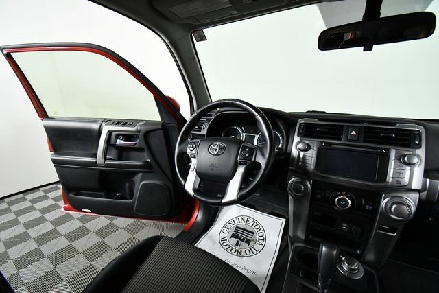Used 2015 Toyota 4Runner SR5 image 19