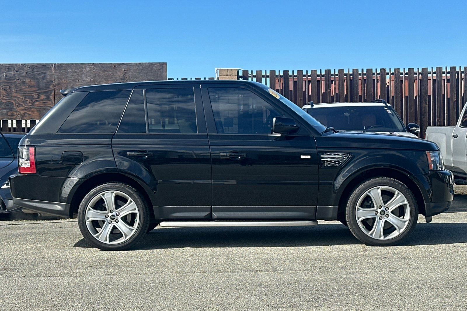 Used 2013 Land Rover Range Rover Sport HSE LUX image 3