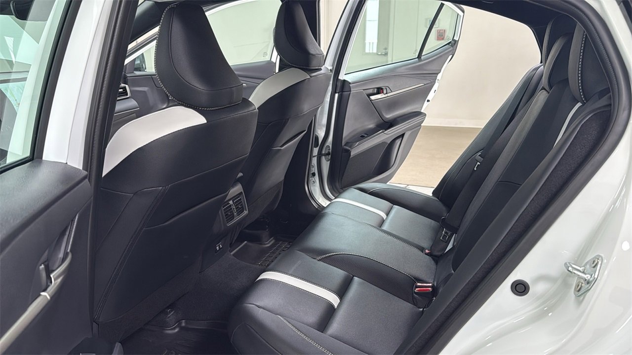 Used 2026 Toyota Camry SE w/ Multimedia Upgrade Package image 15