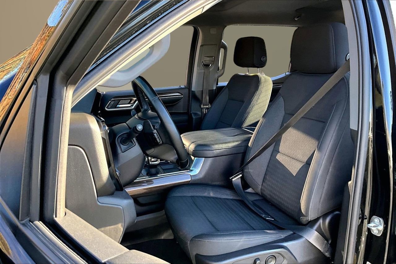 Used 2024 Chevrolet Silverado 1500 RST image 21