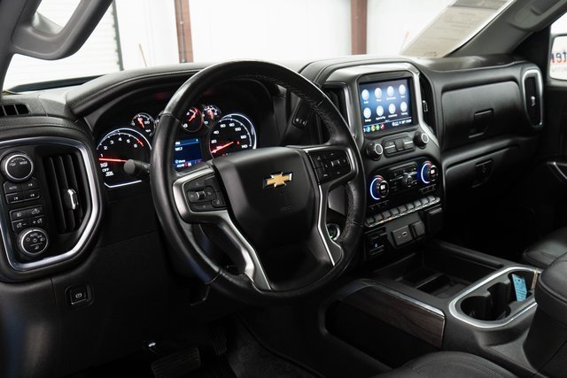 Used 2021 Chevrolet Silverado 1500 LTZ image 3