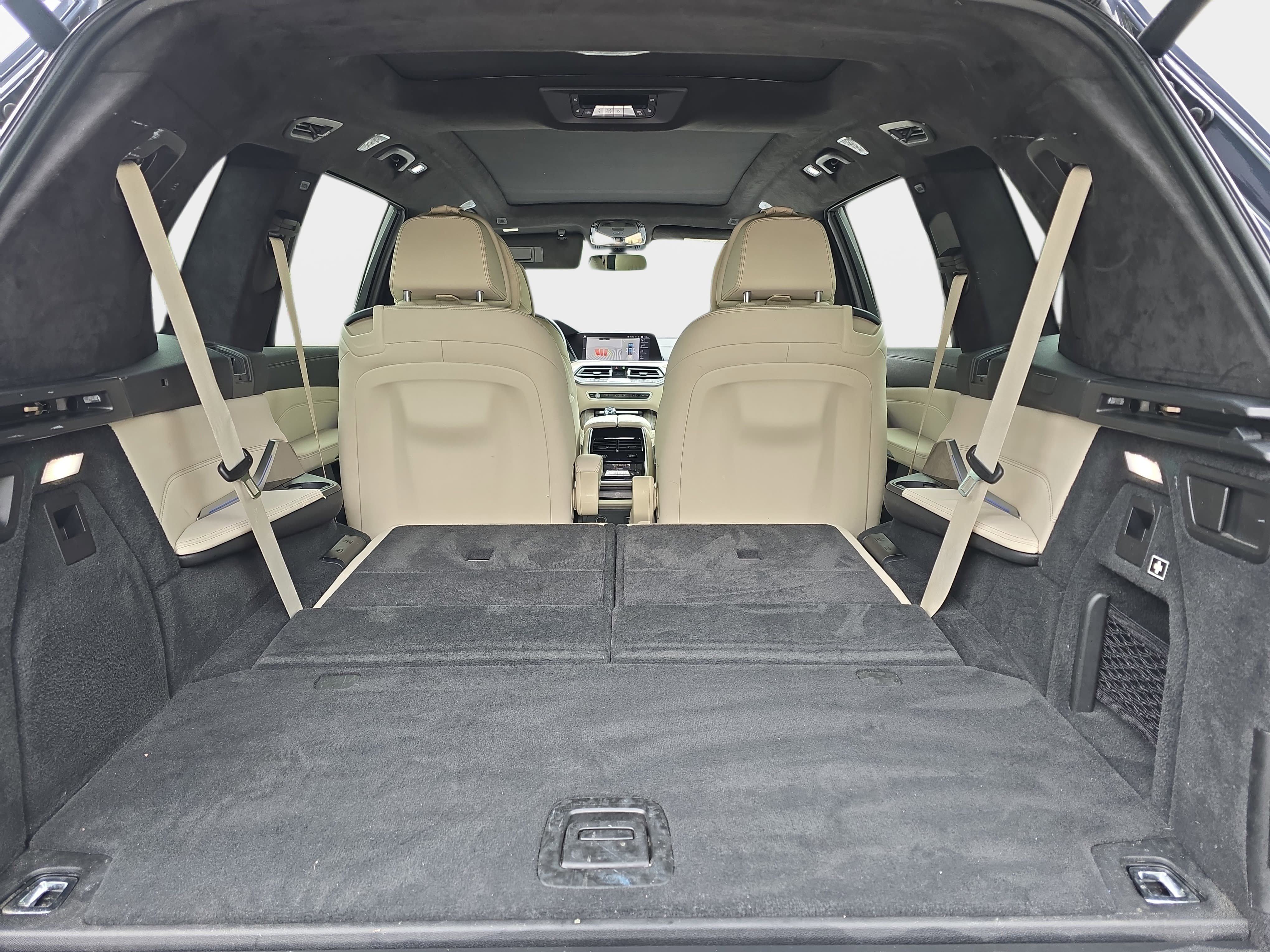 Used 2020 BMW X7 M50i w/ Dynamic Handling Package AWD/4WD image 31