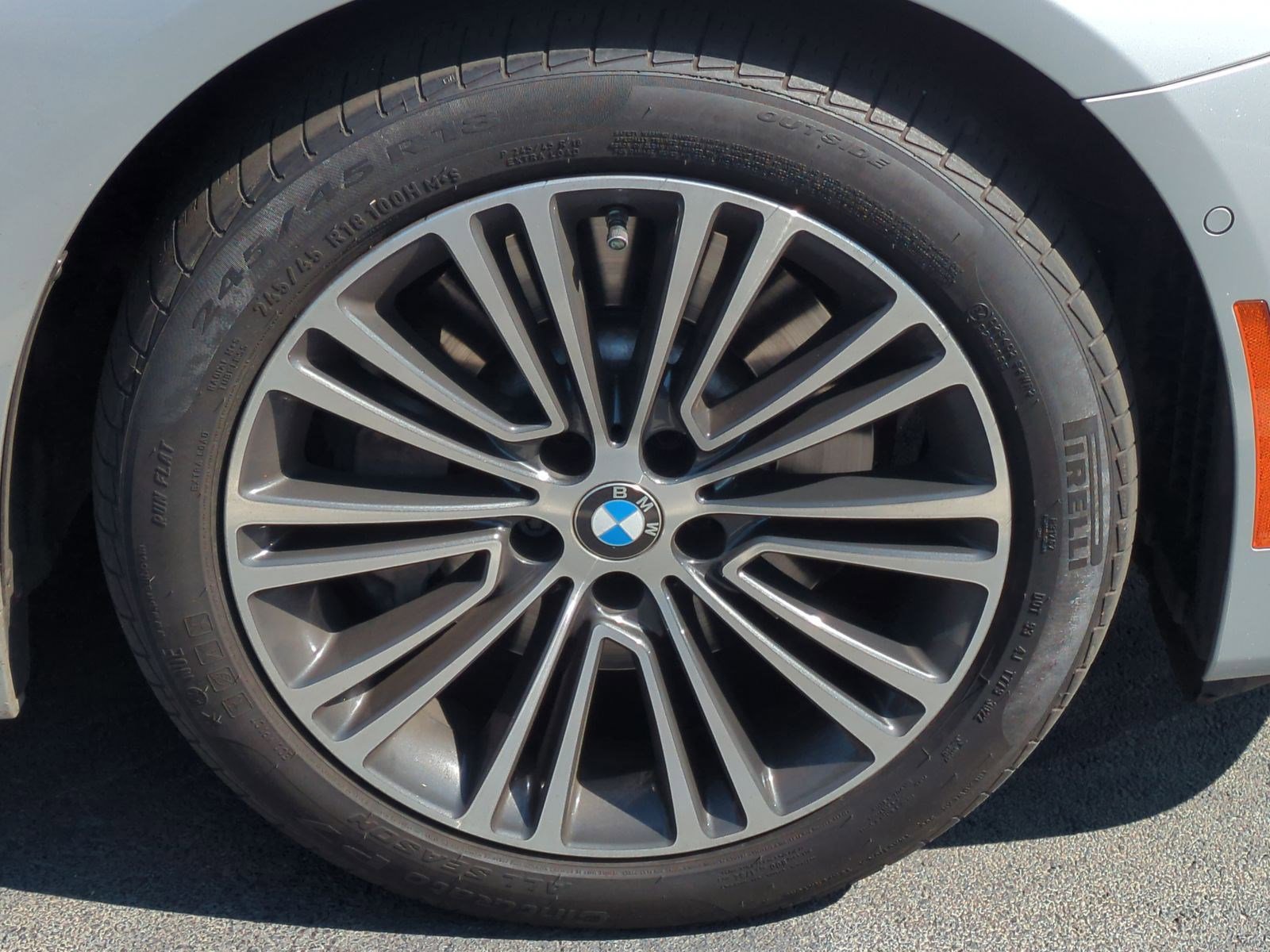 Used 2019 BMW 530i w/ Convenience Package image 13