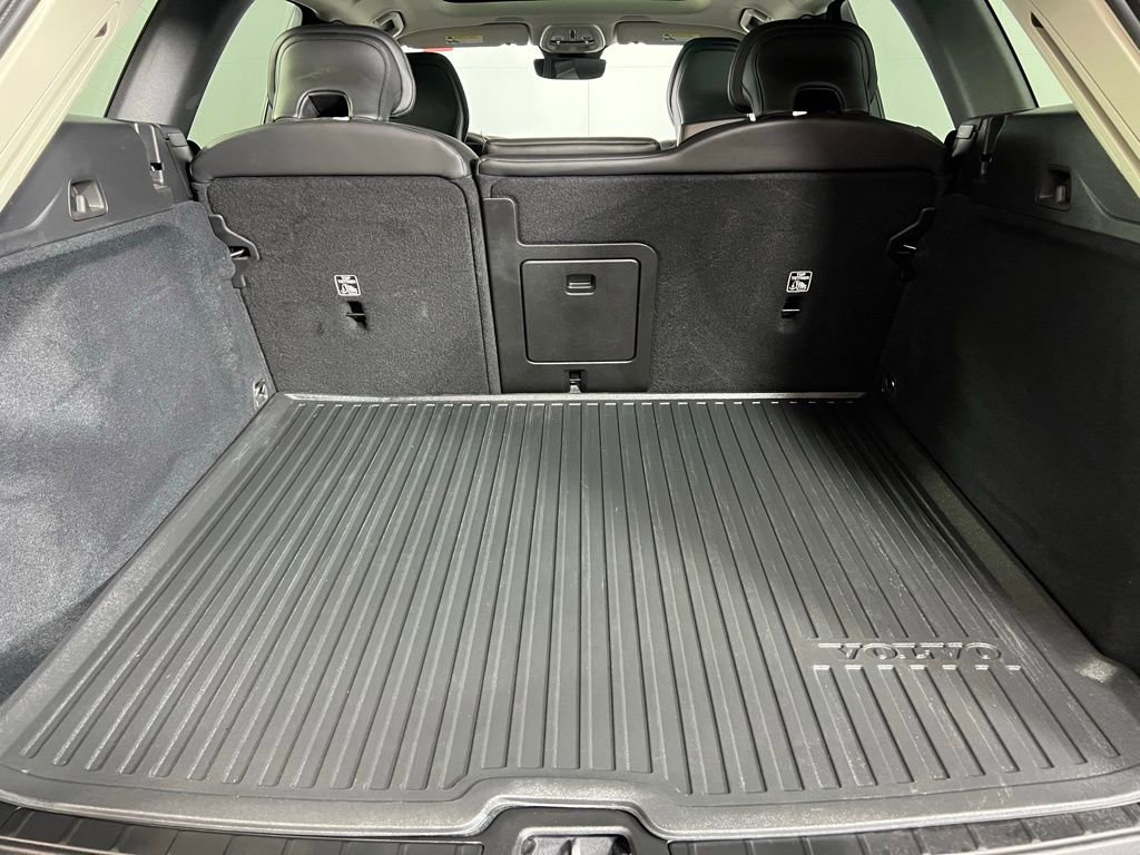 Used 2024 Volvo XC60 B5 Core image 27