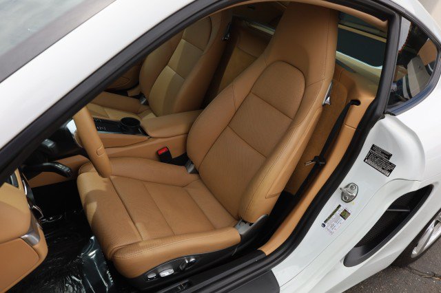 Used 2016 Porsche Cayman RWD image 25