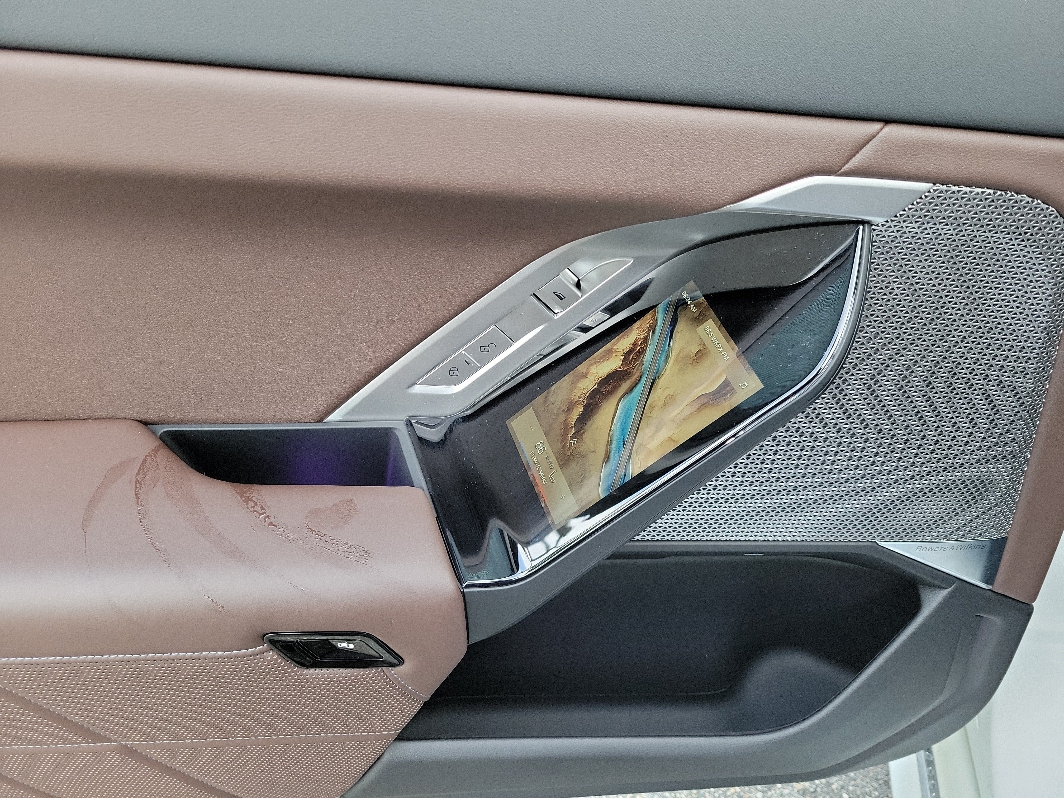 Certified 2023 BMW i7 xDrive60 AWD/4WD image 10