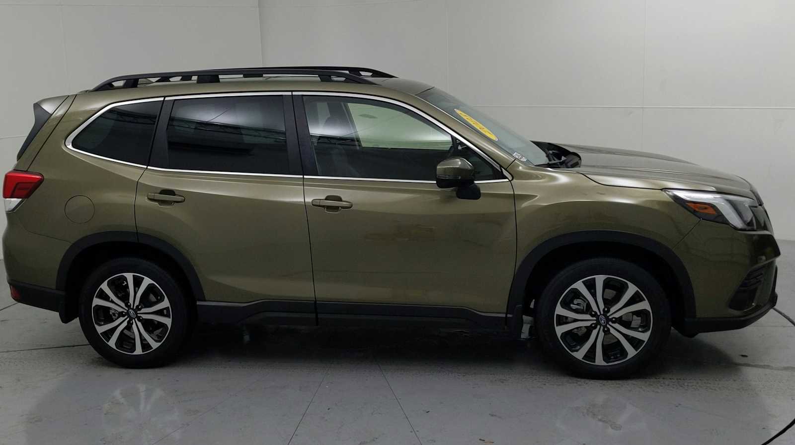 Certified 2023 Subaru Forester Limited AWD/4WD image 12