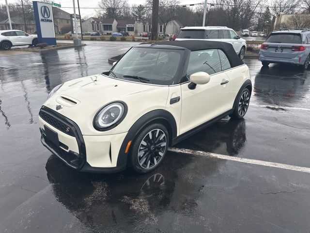 Used 2023 MINI Cooper S image 1