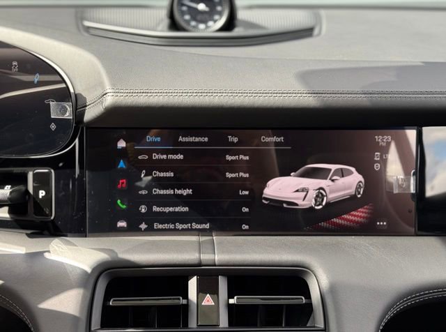 New 2024 Porsche Taycan GTS image 29