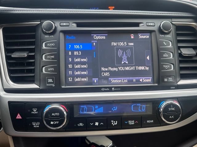 Used 2014 Toyota Highlander Limited Platinum FWD image 22