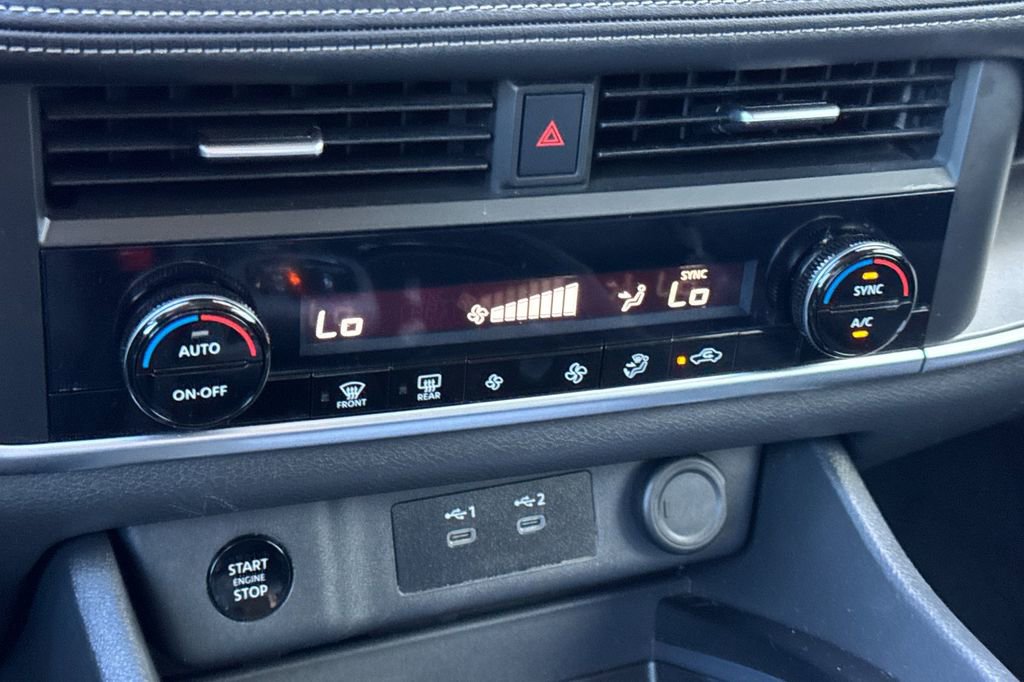 Used 2024 Nissan Rogue SV image 20