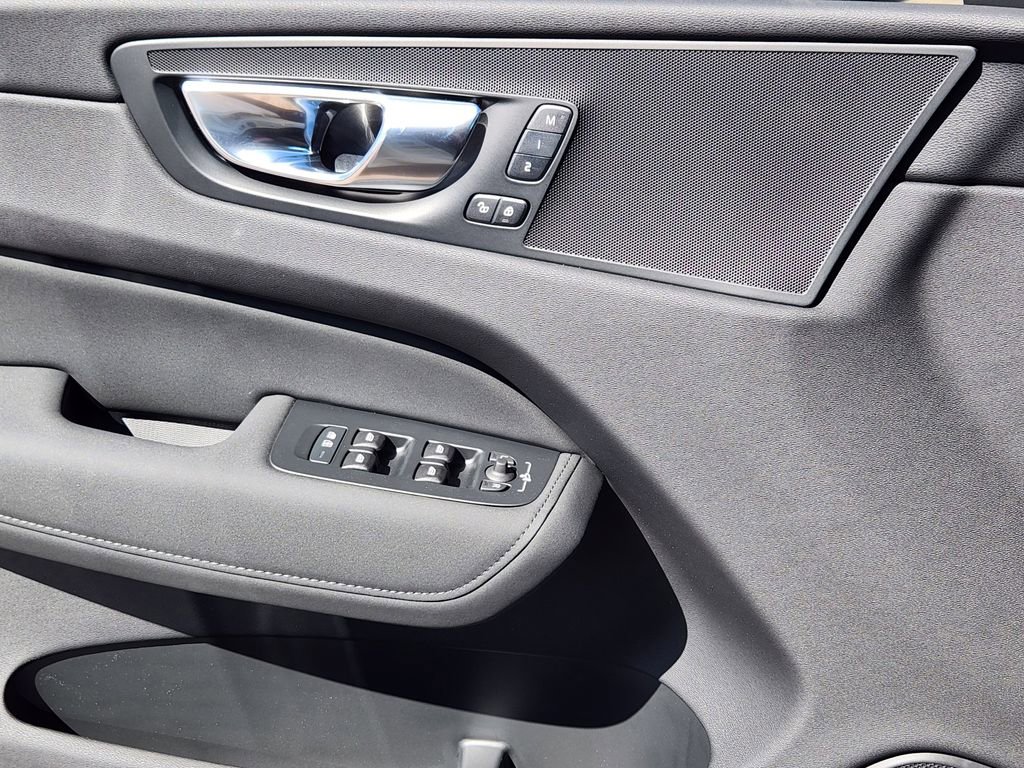 New 2026 Volvo XC60 B5 Plus w/ Climate Package image 12