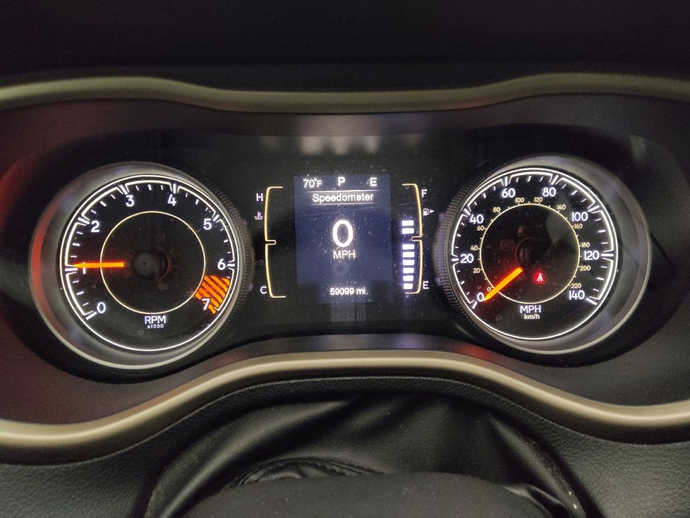 Used 2015 Jeep Cherokee Latitude FWD image 23