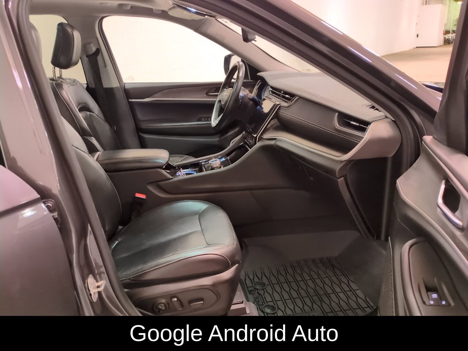 Used 2022 Jeep Grand Cherokee Limited image 10