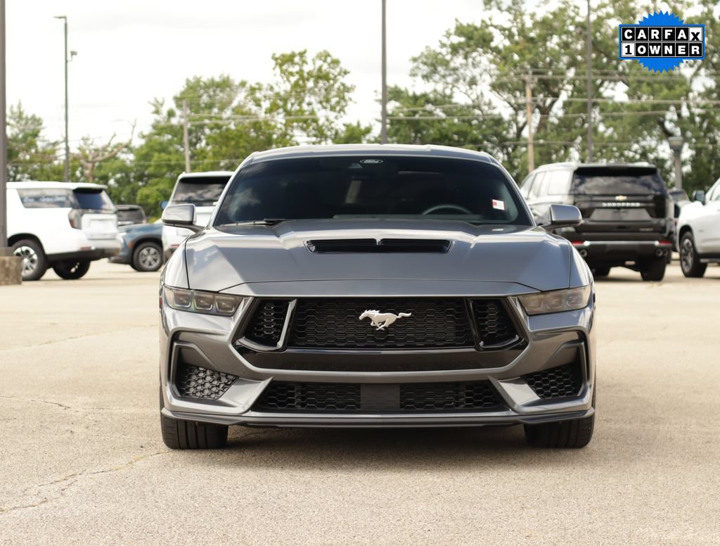 Used 2025 Ford Mustang GT Premium w/ GT Performance Package RWD image 2