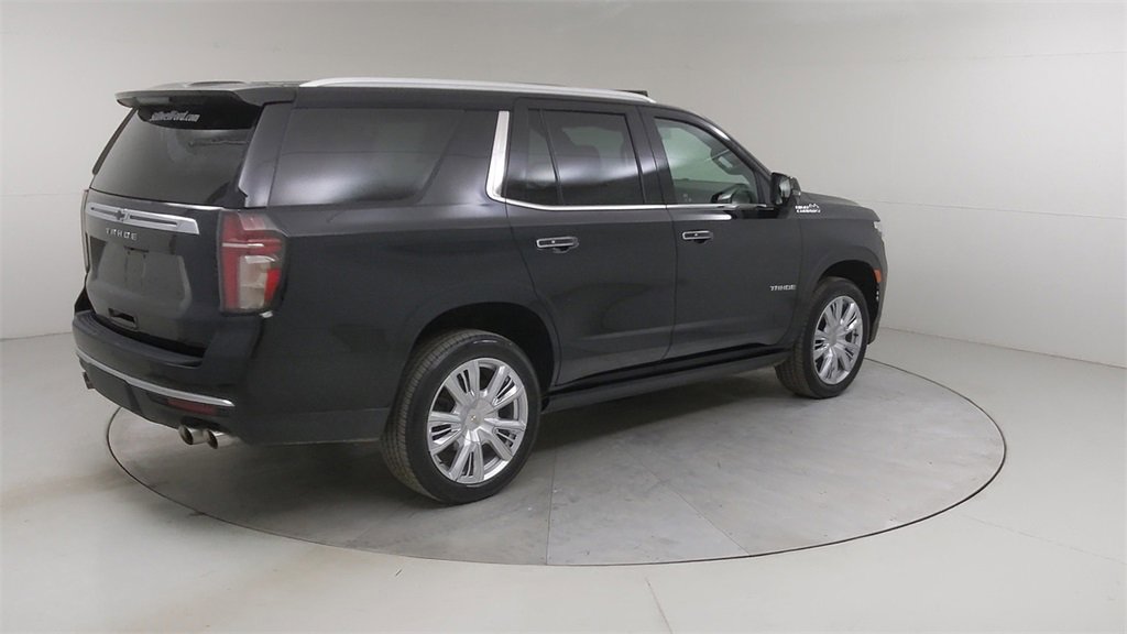 Used 2021 Chevrolet Tahoe High Country w/ Premium Package image 15